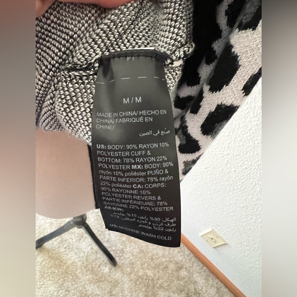 Whbm Leopard Print Snap Front Cardigan Size M - image 3